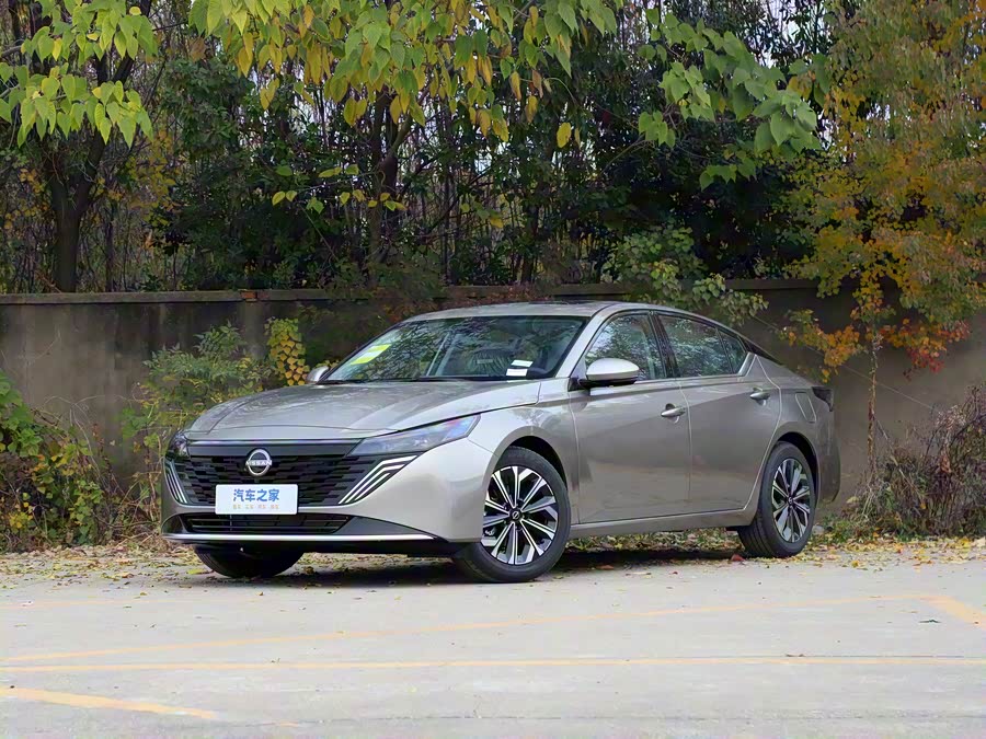 Nissan Teana 2026 2026款 鸿蒙座舱 2.0L 舒适版