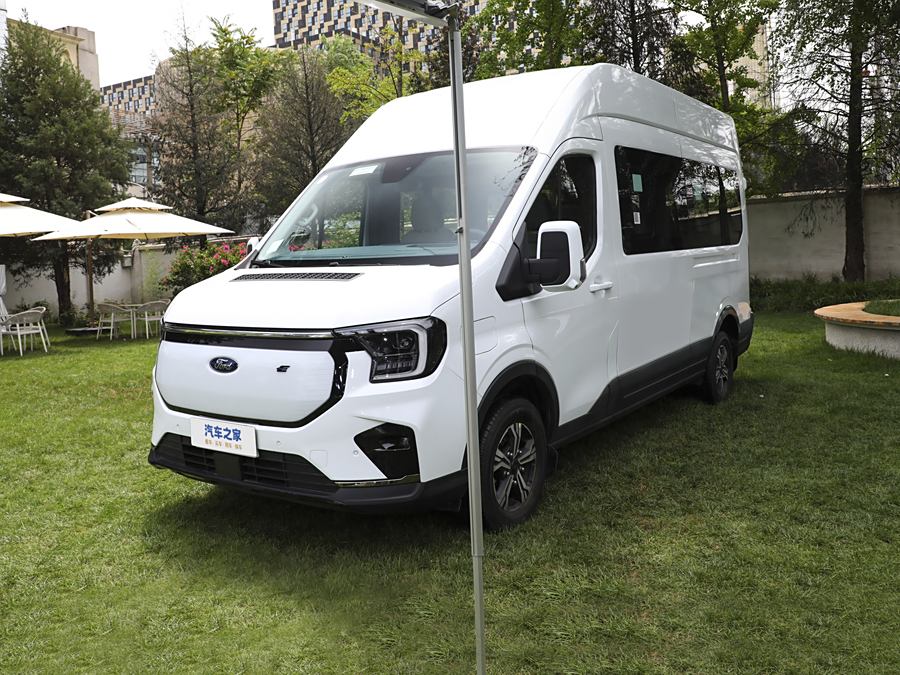 Ford E-Transit 2024 2024款 客车精英款 长轴高顶 14-15座 100.96kWh