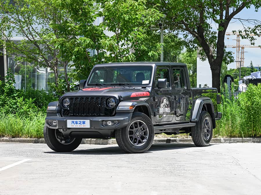 Jeep Gladiator 2025 2025款 3.6L 侏罗纪世界探索版