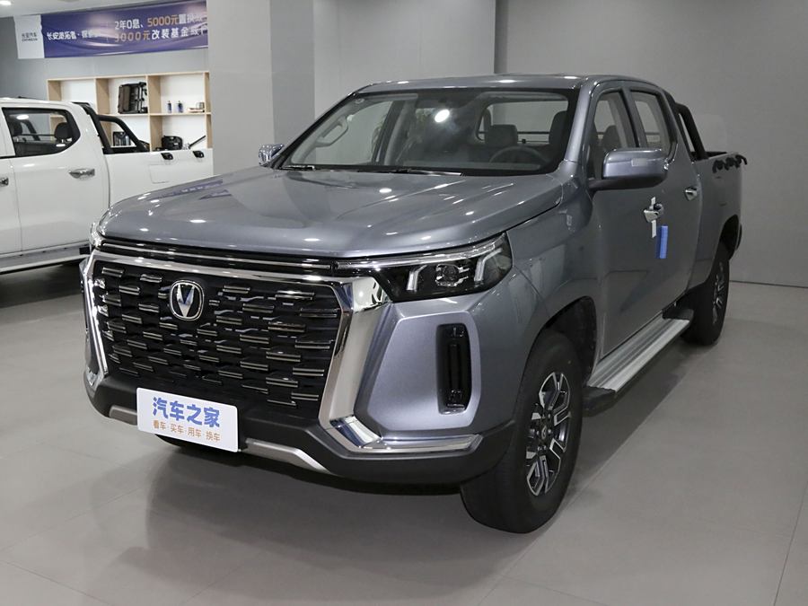 Changan Hunter Plus 2023 2023款 2.0T手动两驱汽油精英型长箱