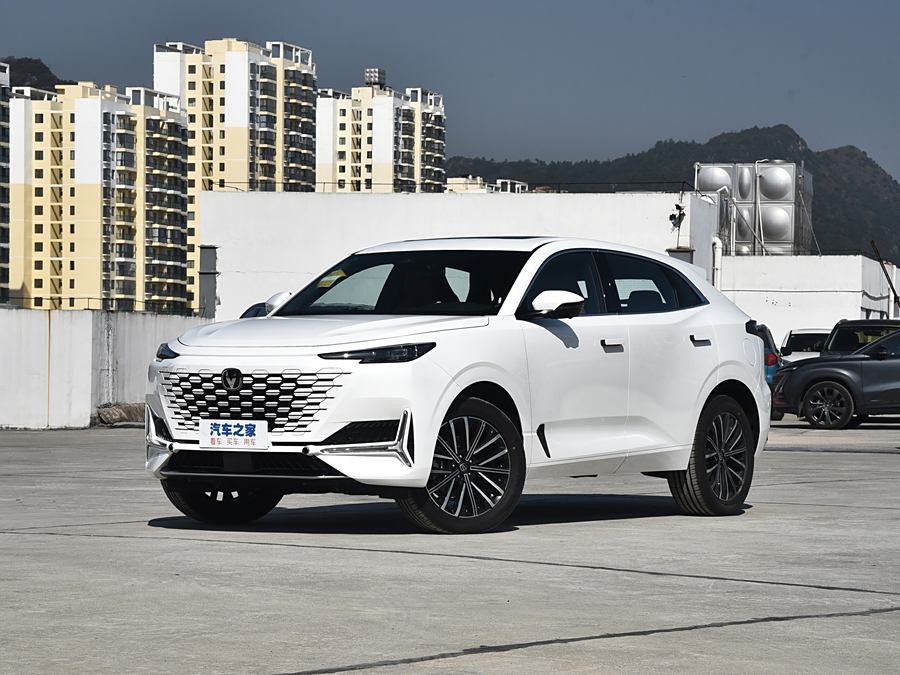 Changan UNI-K 2023 2023款 2.0T 两驱悦享型