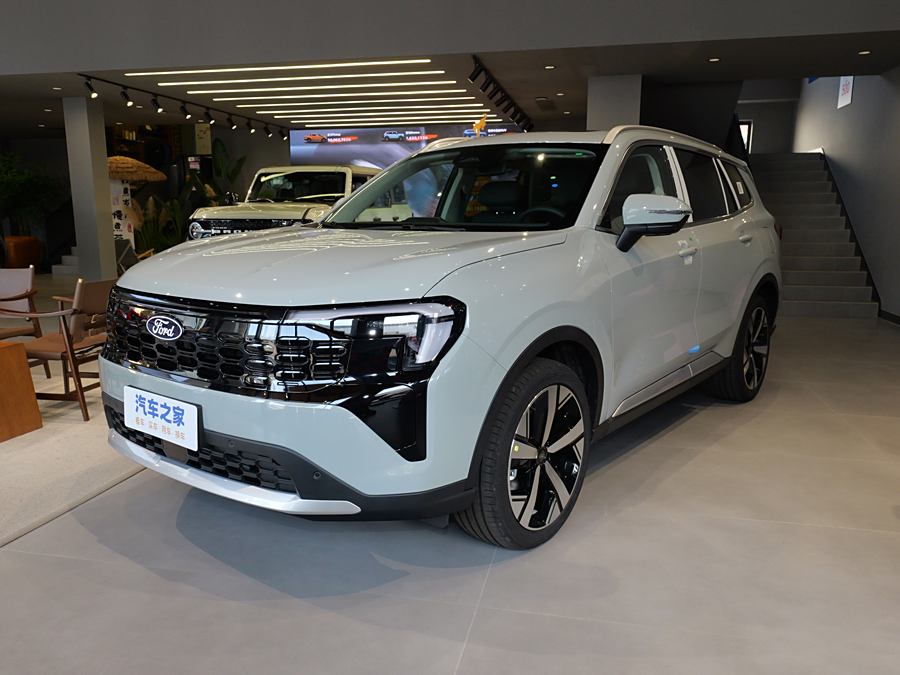Ford Equator Sport 2025 2025款 EcoBoost 170 尊领型PLUS