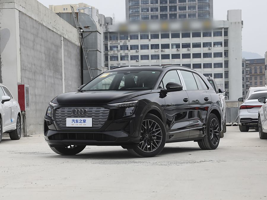 Audi Q5 e-tron 2023 2023款 40 e-tron 星耀型 机甲套装