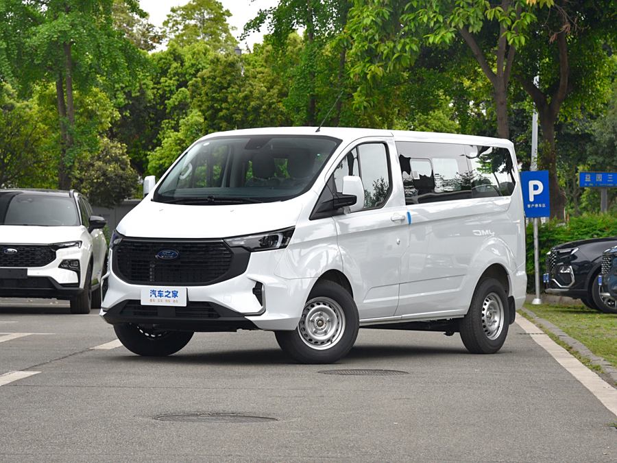 Ford Transit 2023 2023款 2.0T柴油手动商旅型短轴低顶7/8/9座