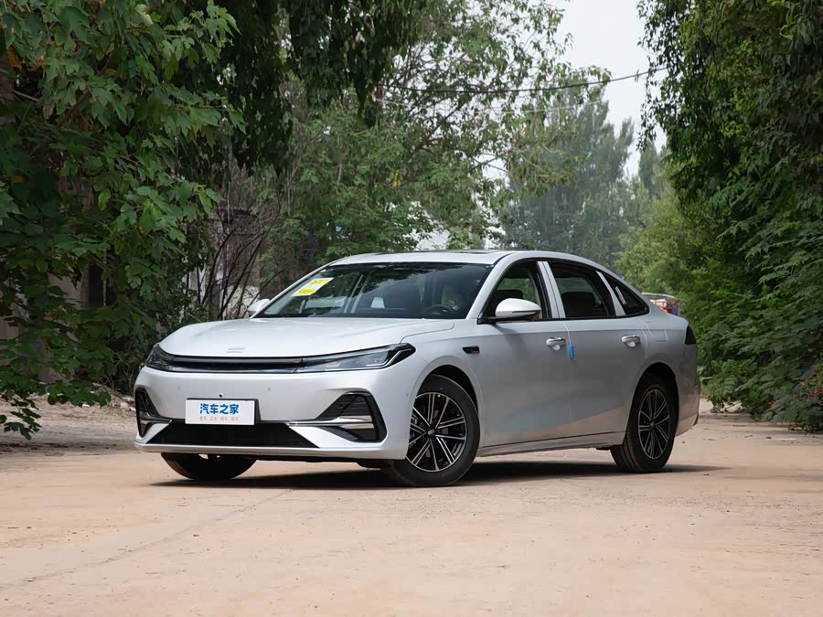 Geely Galaxy A7 2025 2025款 EM-i 70km 探索版