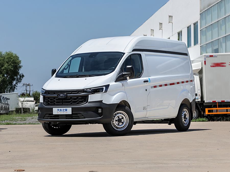 Ford Transit 2023 2023款 2.0T柴油手动厢式货车中轴中顶2/3座