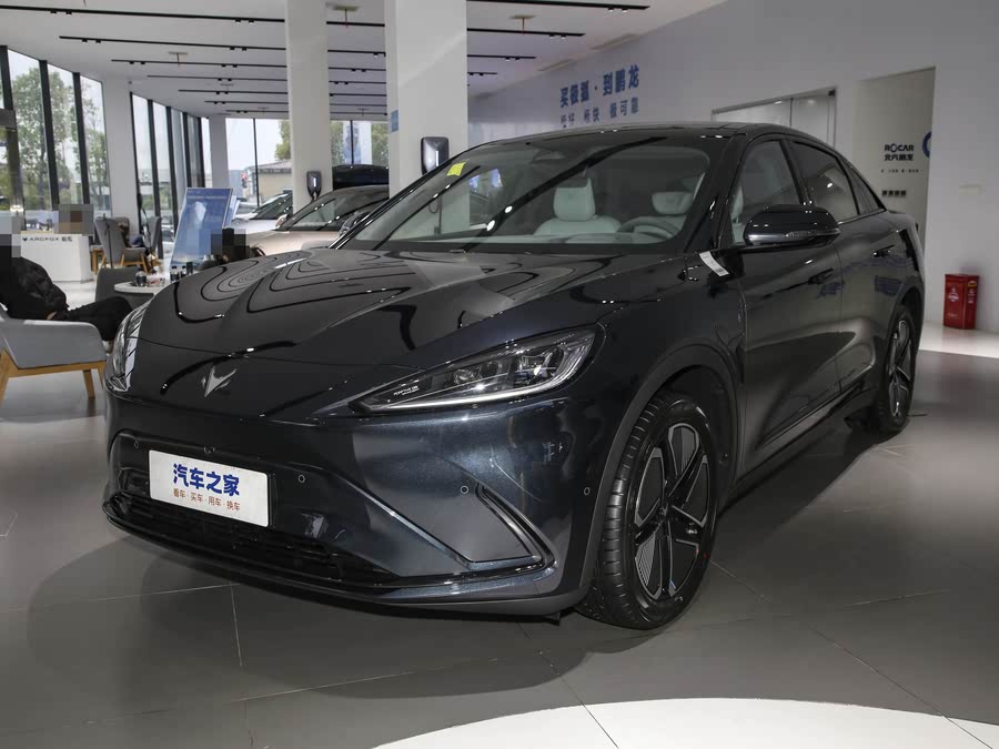 BAIC Arcfox Alpha S6 2025 2025款 735限定版 175kW