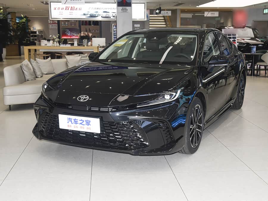 Toyota Camry 2026 2026款 双擎 2.0HSE 运动Lite版