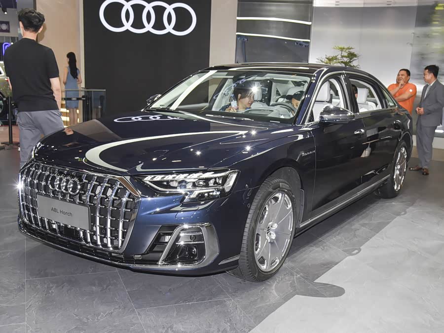 Audi A8 2025 2025款 A8L Horch创始人版 60TFSI