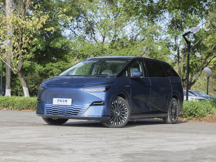 XPeng X9 2025 2025款 纯电 650长续航 Max