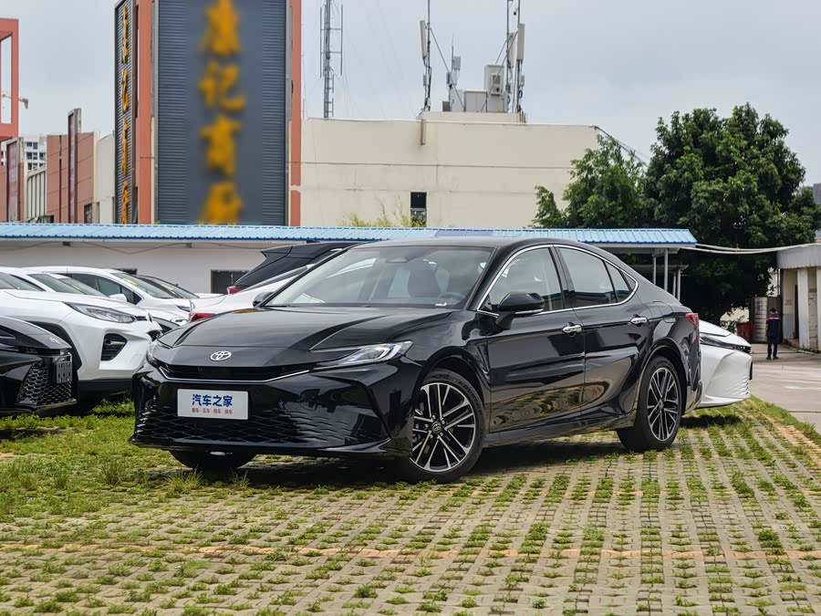 Toyota Camry 2026 2026款 双擎 2.5HG 尊贵版