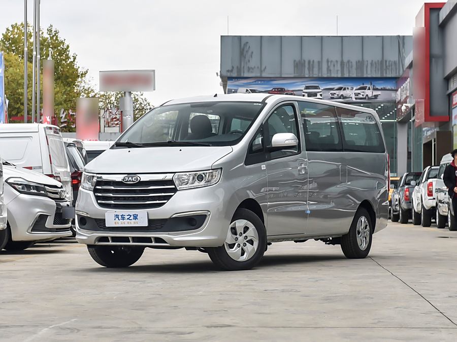 JAC Refine M3 2025 2025款 PLUS 1.8L 手动舒适版 7座