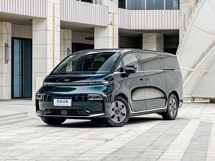 Geely Galaxy L380 2025 2025款 825km非凡版