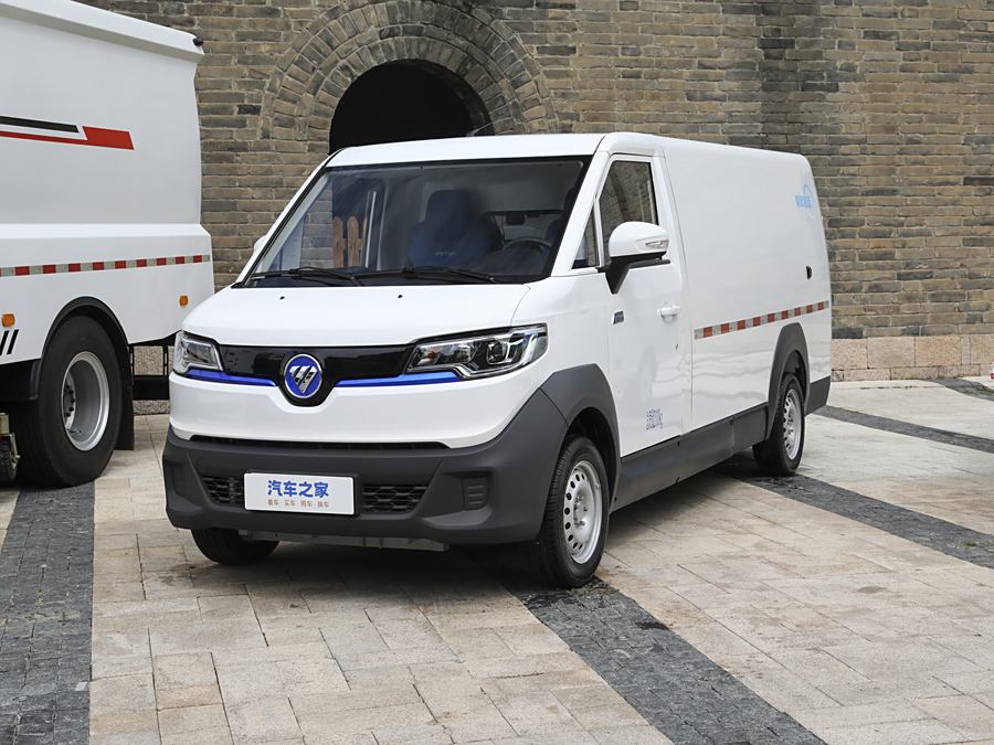 Foton Smart Smurf E7 2023 2023款 纯电动厢式运输车 平顶2座 亿纬锂能46.36kWh