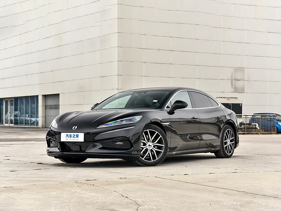 Denza Z9 2024 2024款 630km 四驱Pro版