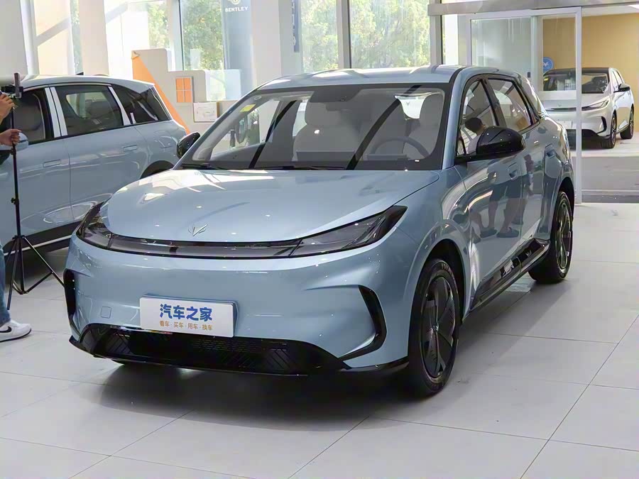 BAIC Arcfox T1 2025 2025款 320 PRO