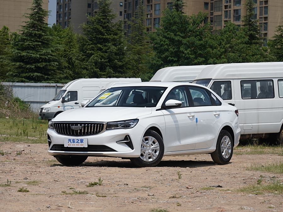 Geely Emgrand 2025 2025款 第4代 1.5L 手动星耀版