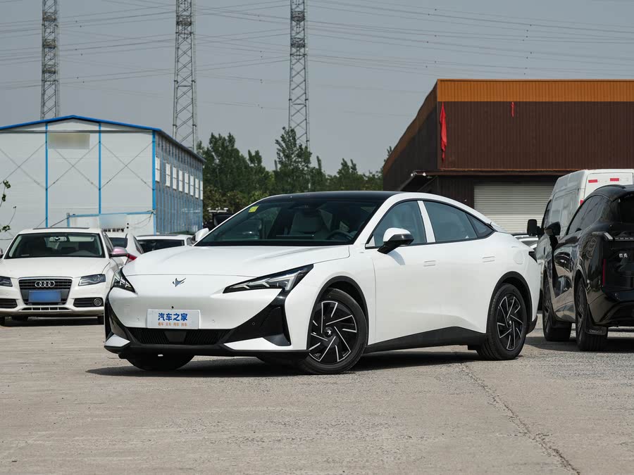 BAIC Arcfox Alpha S5 2025 2025款 560PRO 185kW