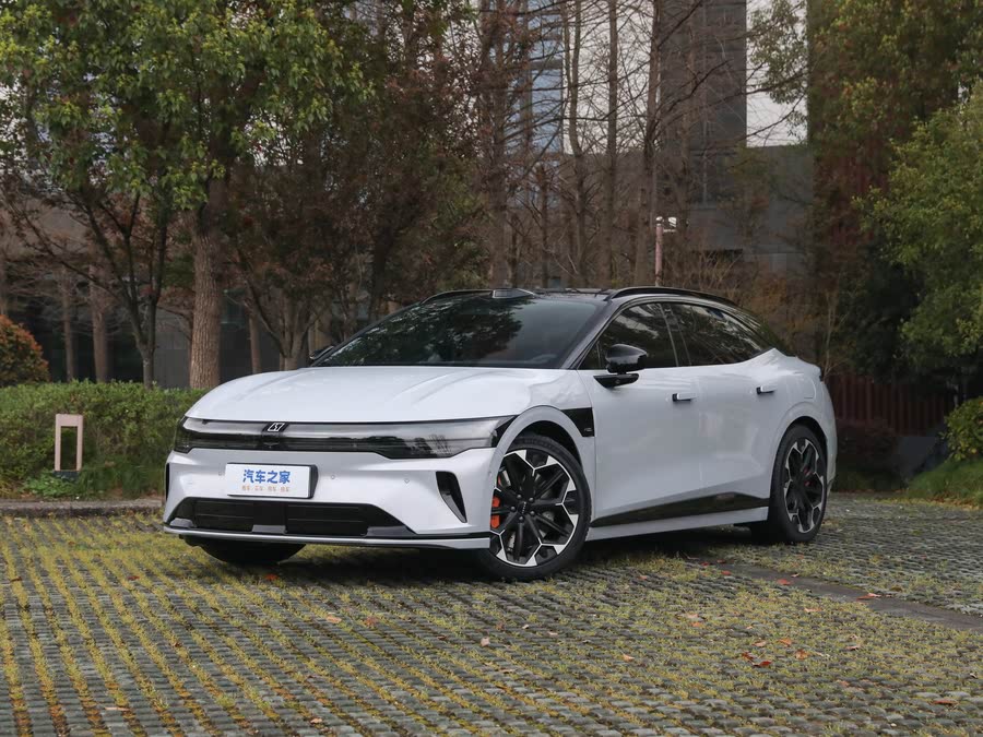 Zeekr 007 GT 2025 2025款 四驱智驾版 75kWh