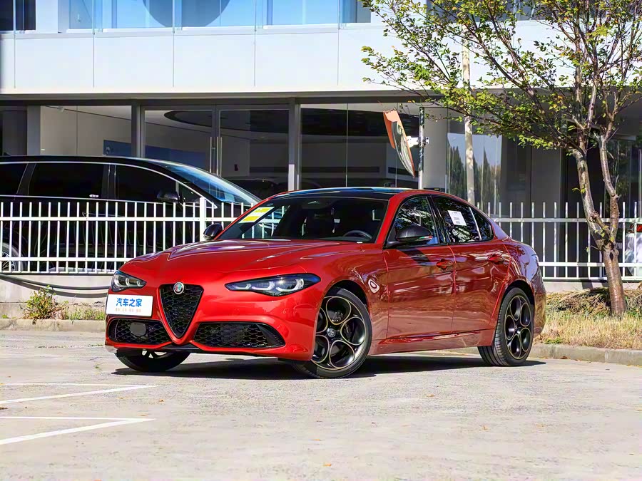 Alfa Romeo Giulia 2026 2026款 2.0T 280HP Intensa特别版