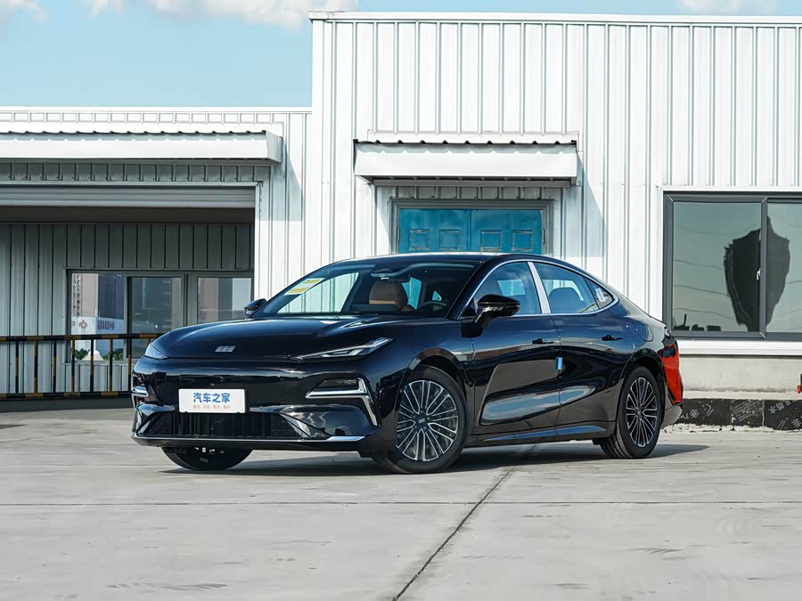 Geely Galaxy Starshine 8 EM-i 2025 2025款 60km EM-i 豪享版