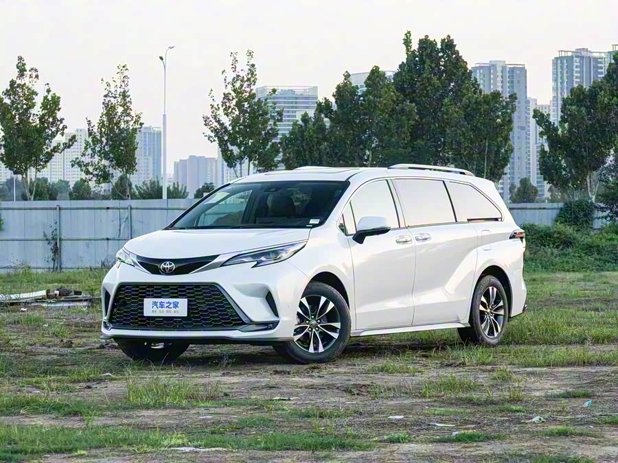 Toyota Granvia 2026 2026款 2.5L混动 尊贵PLUS四驱版