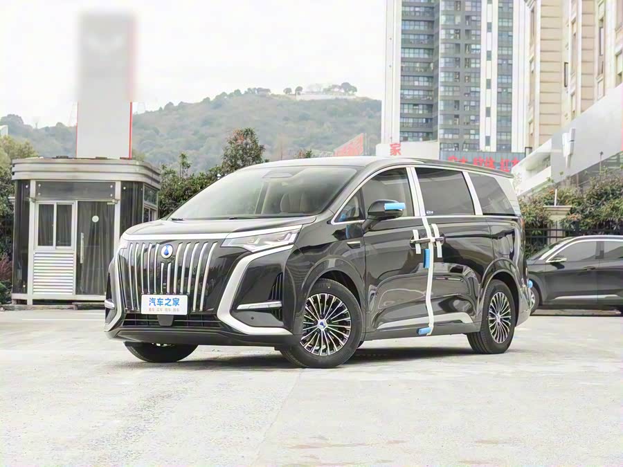 Denza D9 2025 2025款 EV 两驱尊航型