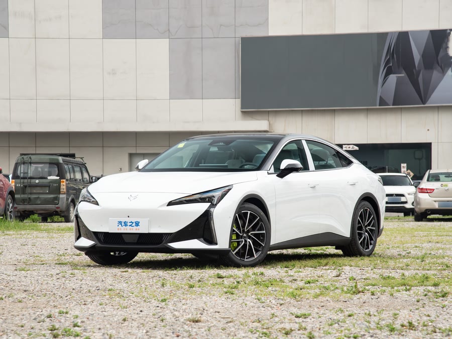 BAIC Arcfox Alpha S5 2025 2025款 708MAX 200kW