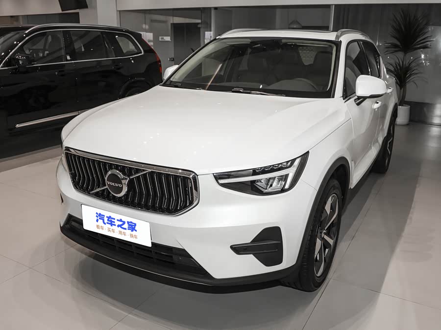 Volvo XC40 2026 2026款 B4 四驱智远豪华版
