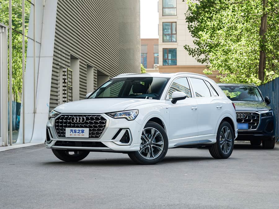 Audi Q3 2025 2025款 quattro 45周年典藏版 40TFSI 时尚动感型