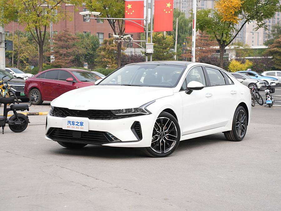 Kia K5 2025 2025款 2.0T 旗舰版