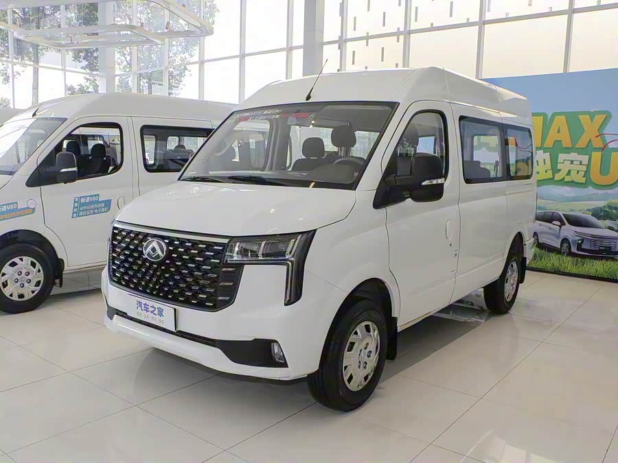 Maxus V80 2025 2025款 PRO傲运通 2.0T 手动短轴中顶 5/6座