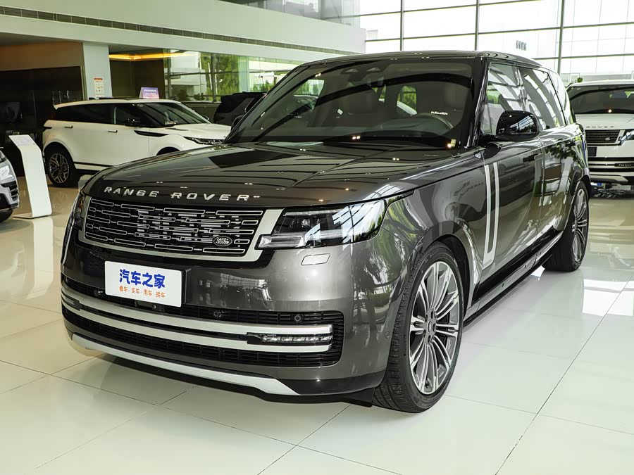 Land Rover Range Rover 2025 2025款 3.0 L6 400PS 典范加长版