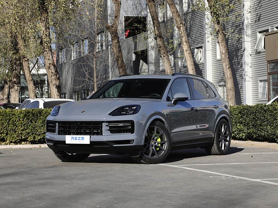 Porsche Cayenne Hybrid 2025 2025款 Cayenne Turbo E-Hybrid 4.0T