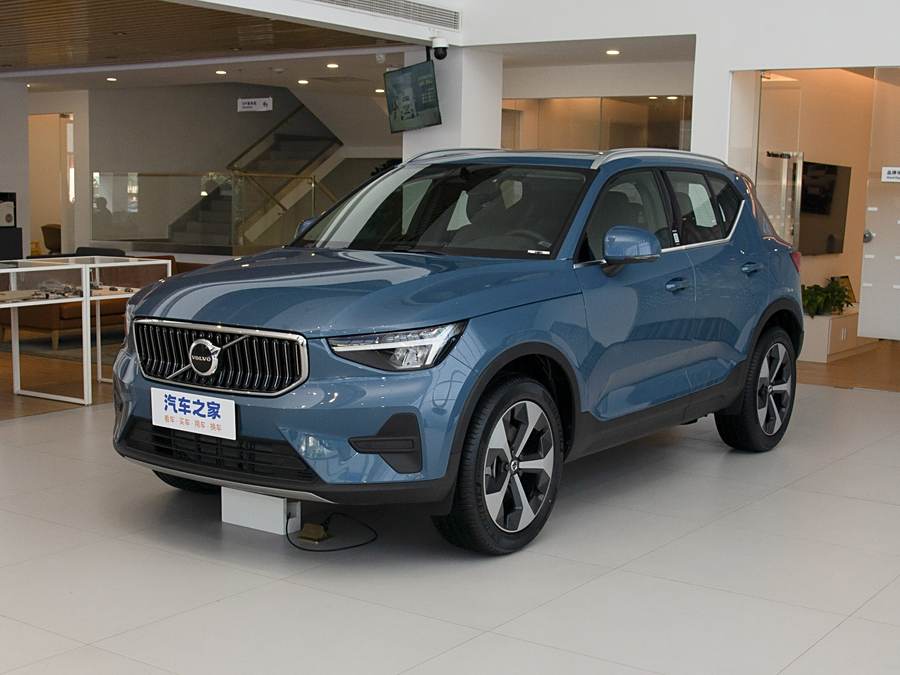 Volvo XC40 2025 2025款 B3 智行时尚版