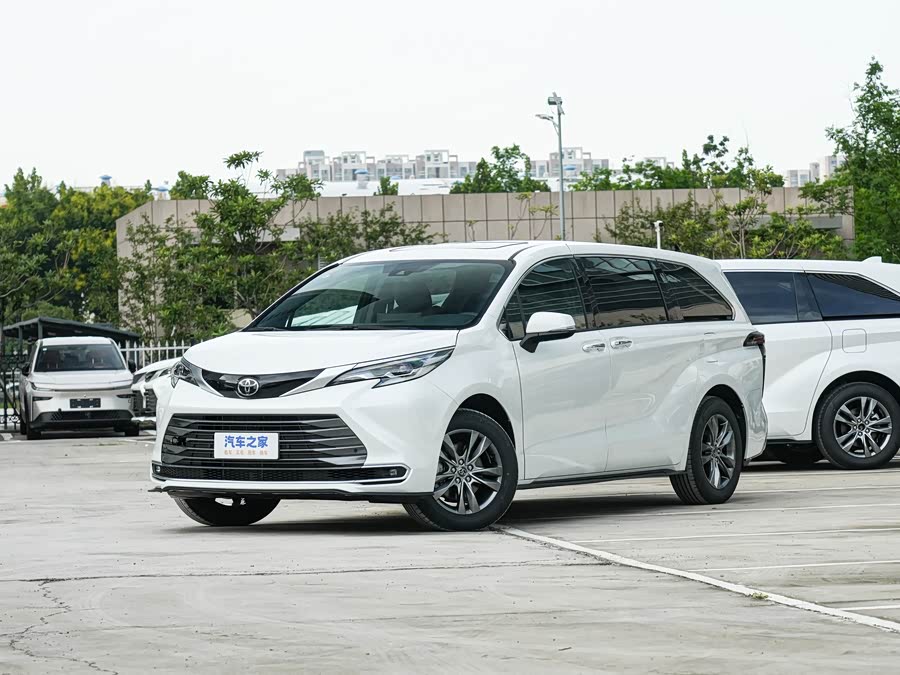 Toyota Sienna 2026 2026款 2.5L 双擎四驱豪华版