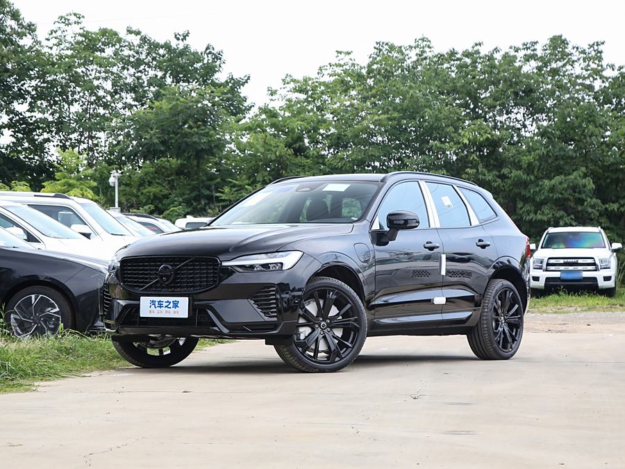 Volvo XC60 Hybrid 2025 2025款 插电式混动 长续航四驱智远极夜黑版