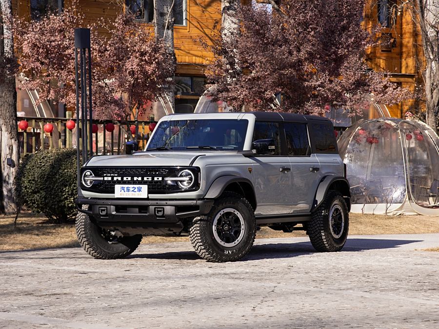 Ford Bronco 2024 2024款 2.3T 远湾
