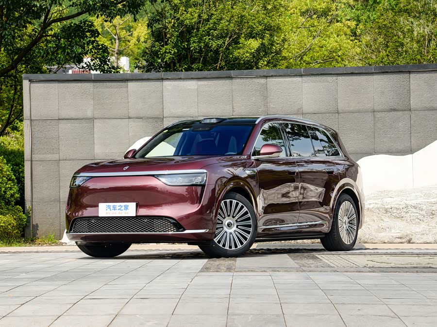 Aito M8 2025 2025款 纯电 Max+ 五座长续航版