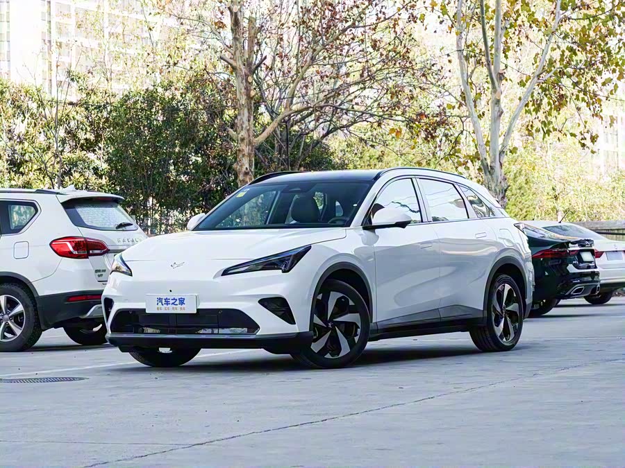 BAIC Arcfox Alpha T5 2026 2026款 增程 1215 睿享版