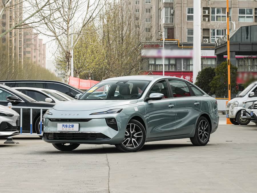 Roewe D6 2025 2025款 520km 智享版