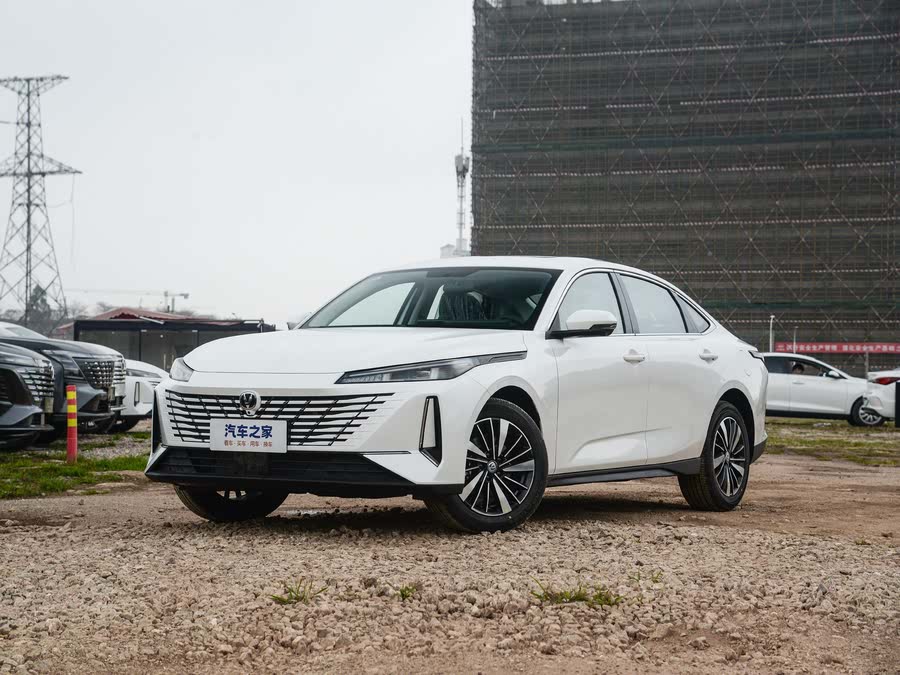 Changan Eado EV 2025 2025款 智慧新蓝鲸 70KM 超越版