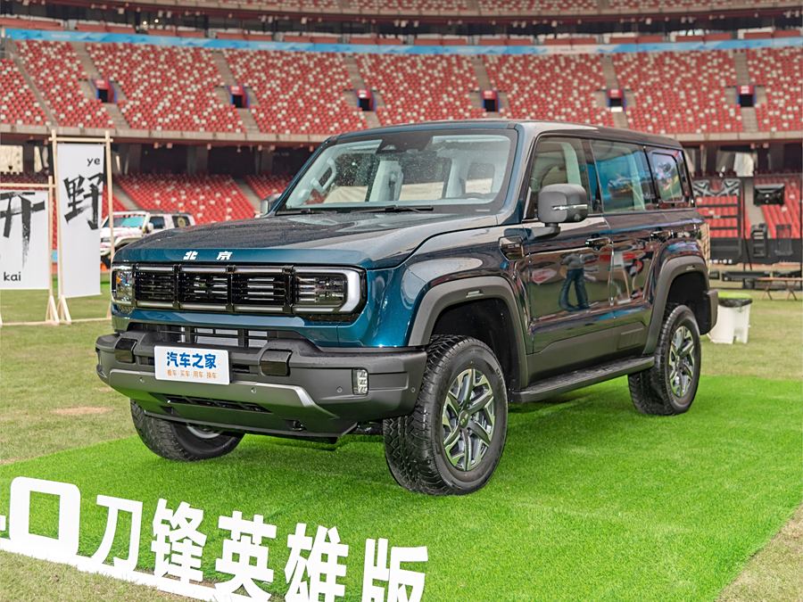 BAIC Beijing BJ40 2024 2024款 2.0D 全新刀锋英雄穿越者
