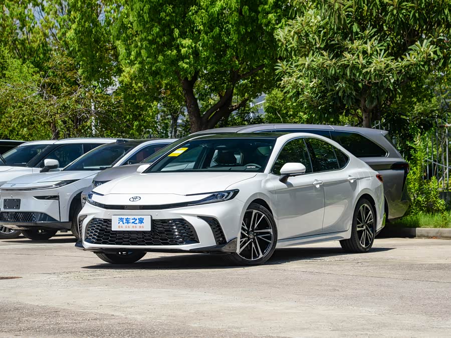 Toyota Camry 2026 2026款 双擎 2.0HS 运动版