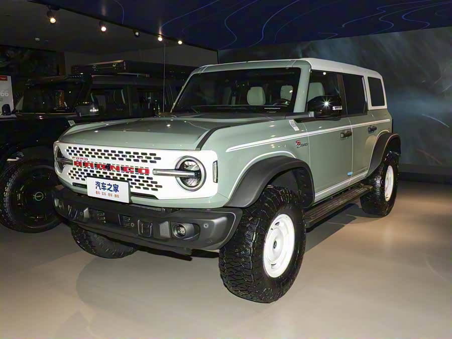 Ford Bronco 2025 2025款 2.3T 1966大脚版