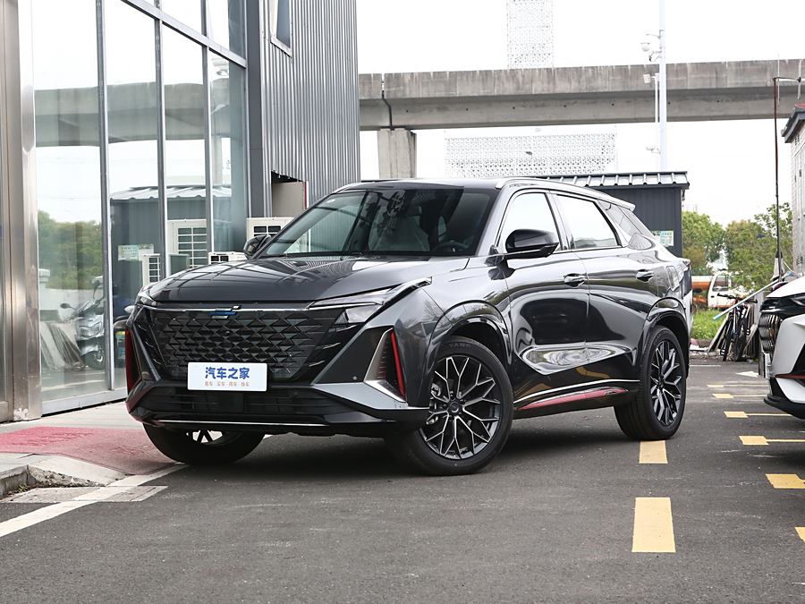 Changan Oshan Z6 2023 2023款 蓝鲸 2.0T 自动智行型