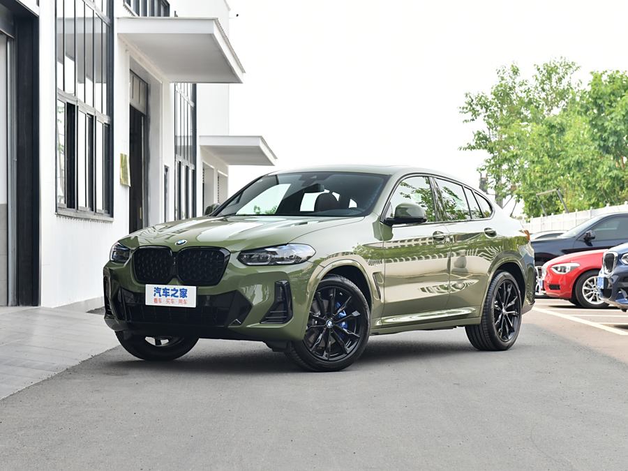 2022 BMW X4