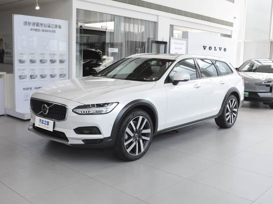 Volvo V90 2025 2025款 Cross Country B5 AWD 智尊版
