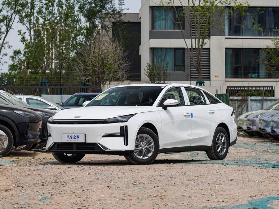 Geely Galaxy L6 2025 2025款 EM-i 60km 探索版