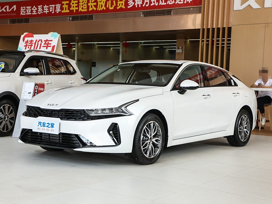Kia K5 2025 2025款 1.5T 豪华版